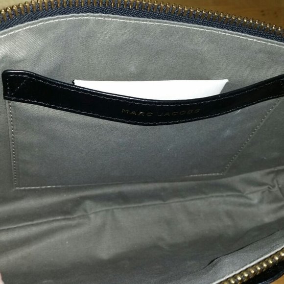 Marc Jacobs Black Leather Love Clutch Handbag - Picture 7 of 9